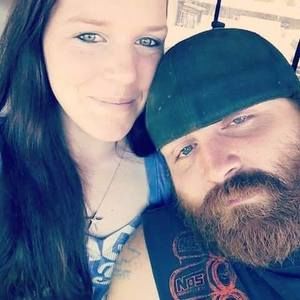 Meet your Posher, Caitlin